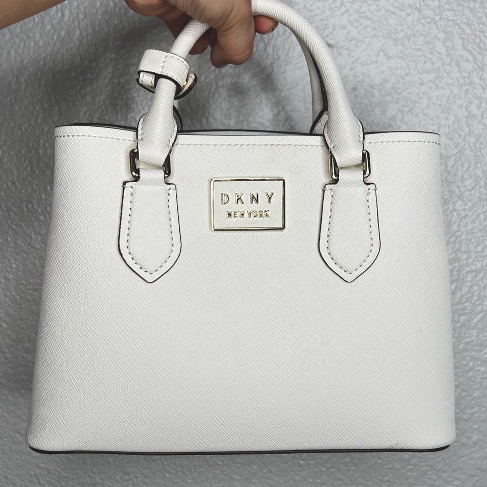 White DKNY Crossbody/top handle bag
